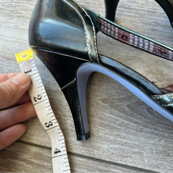 Bobbi Blu Strappy Shiny Leather Peep Toe Pumps - Picture 14 of 15